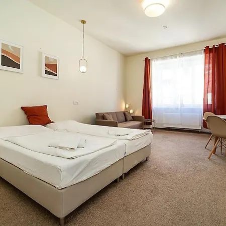 شقة Modern, Bright In A Great Location براغ