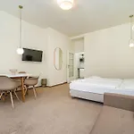 Apartmán Modern, Bright In A Great Location *
