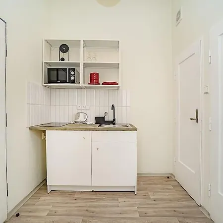 Modern, Bright In A Great Location * Prag