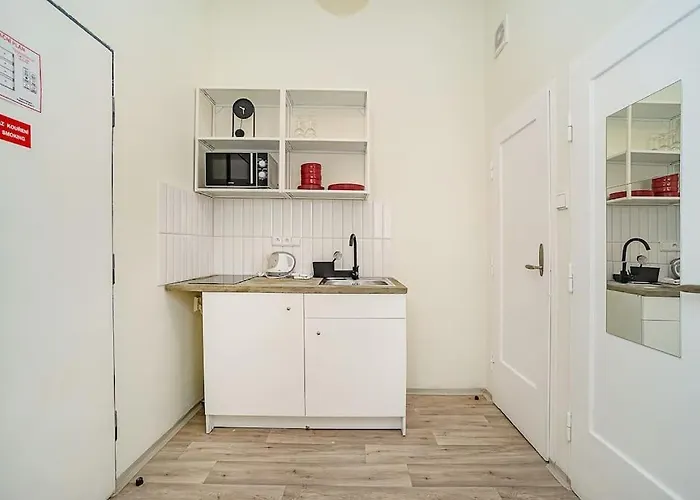 Modern, Bright In A Great Location * Prag