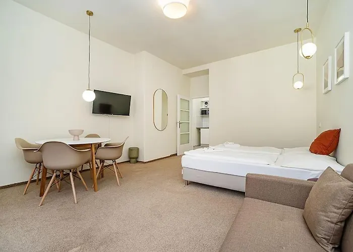 Apartment Modern, Bright In A Great Location *